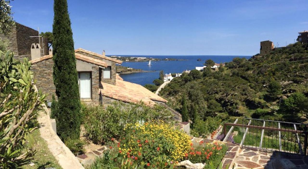 6 Bedrooms At 50 M Away From The Beach With Sea View Private Pool And Sauna Villa *